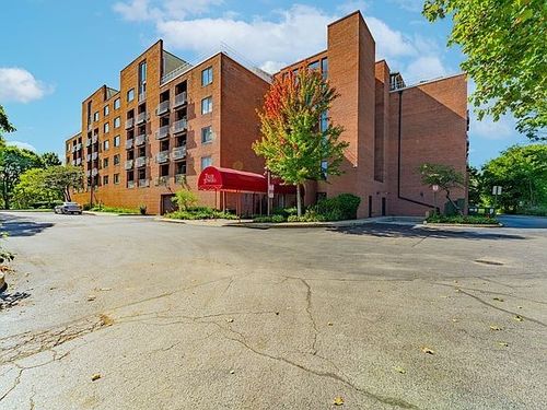 501-1450 Plymouth Ln, Elgin, IL, 60123-3255 | Card Image
