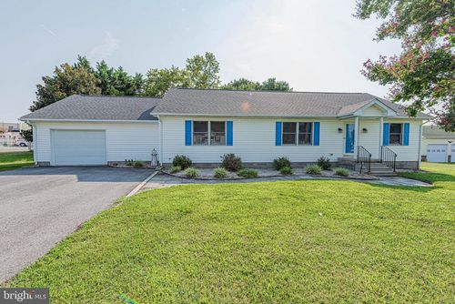 38095 Sandy Cove Rd, OCEAN VIEW, DE, 19970-3323 | Card Image