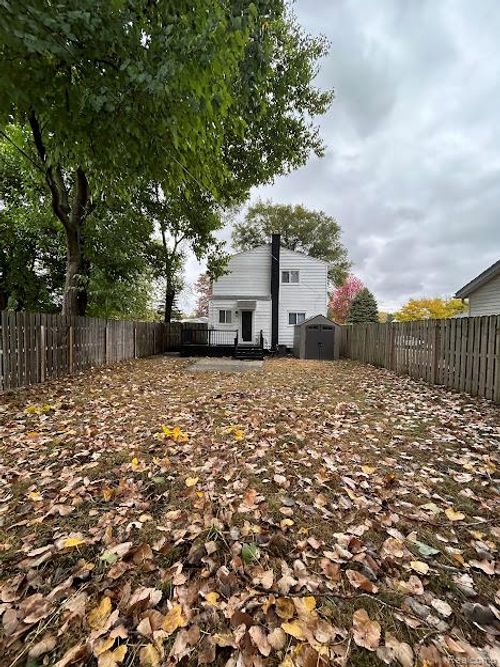 27121 Brush St, Madison Heights, MI, 48071-3262 | Card Image