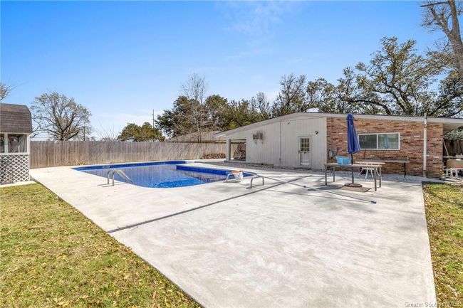 1005 Cherryhill St, House other with 3 bedrooms, 2 bathrooms and null parking in Lake Charles LA | Image 15