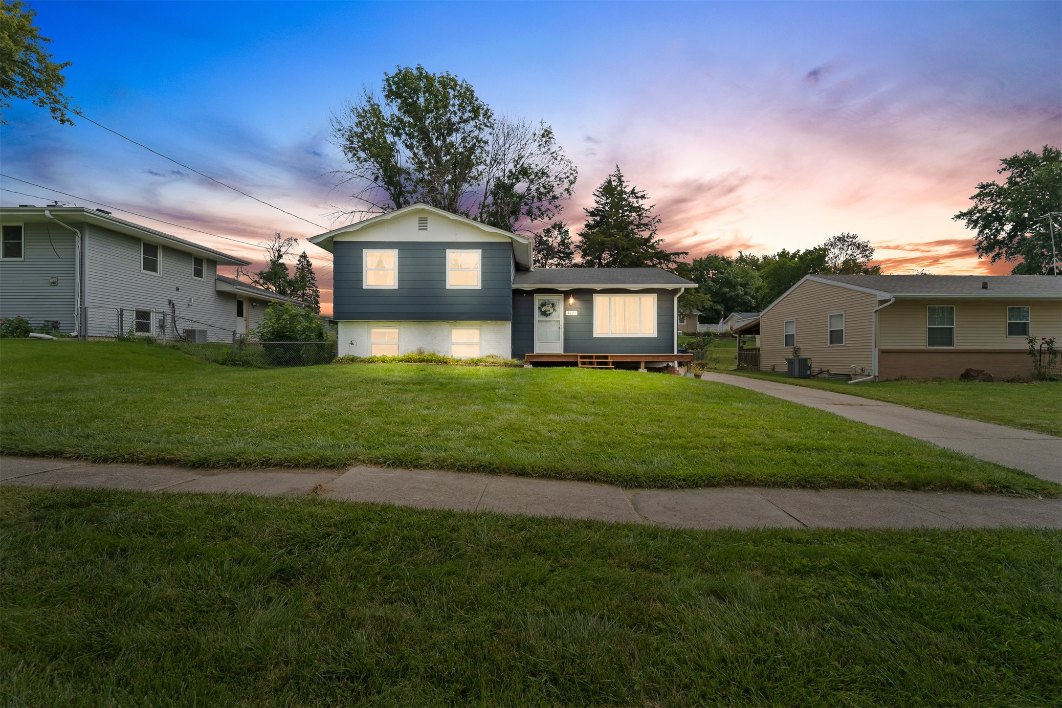 15th St, Des Moines, IA 50320