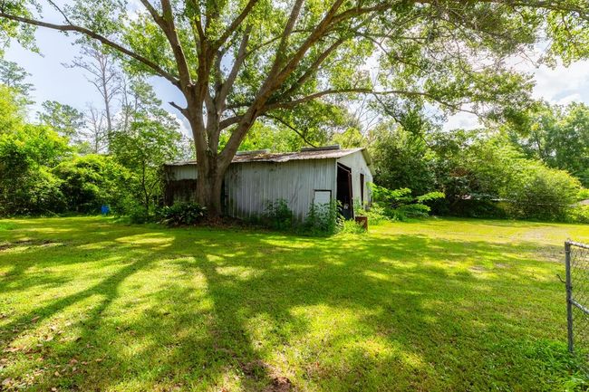 2610 Isbell Ln, House other with 4 bedrooms, 2 bathrooms and null parking in Silsbee TX | Image 34
