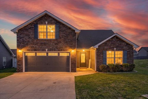1044 Charles Thomas Dr, Clarksville, TN, 37042-2508 | Card Image