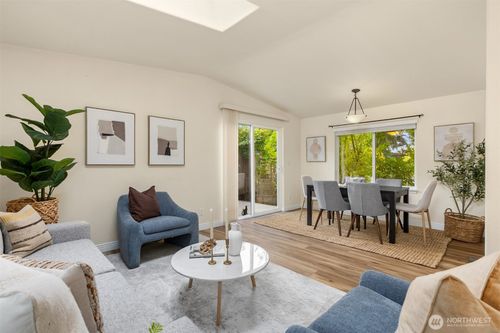 216 Madrona Way Ne, Bainbridge Island, WA, 98110-1879 | Card Image
