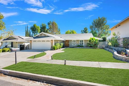  Canones Circle, Saugus, CA, 91350 | Card Image