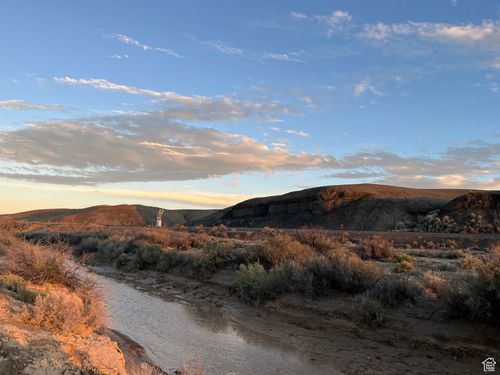 6153 E Main St, Green River, UT, 84525 | Card Image