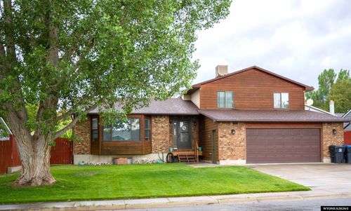 800 Saratoga Dr, Green River, WY, 82935-5510 | Card Image