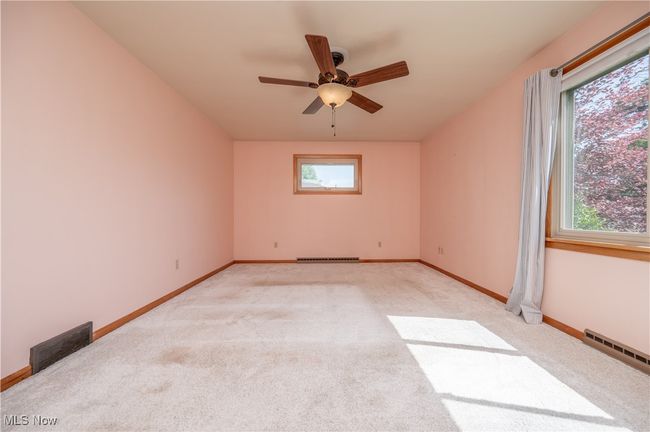 573 Grandview Ave, House other with 3 bedrooms, 2 bathrooms and null parking in East Palestine OH | Image 27