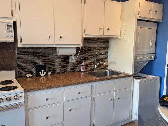 UNIT-6 - 3500 Ocean Ave, Condo with 1 bedrooms, 1 bathrooms and null parking in Brigantine NJ | Image 5