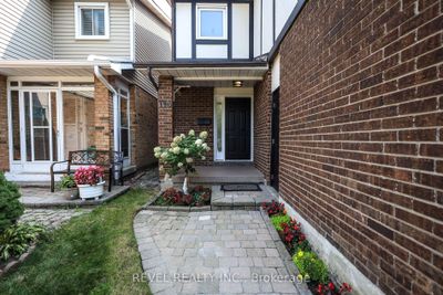 113 Simmons Blvd, House other with 4 bedrooms, 4 bathrooms and 6 parking in Brampton ON | Image 2