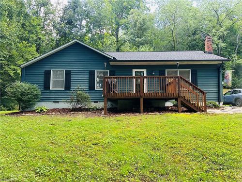 174 Springview Dr, Millers Creek, NC, 28651-8429 | Card Image