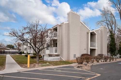unit-47-875 E Arrowhead Ln, Murray, UT, 84107-5625 | Card Image