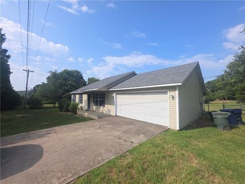 3965 N Gulley Rd, Fayetteville, AR, 72703-9028 | Card Image