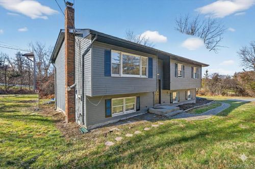 7 Edenville Rd, Warwick, NY, 10990-2420 | Card Image