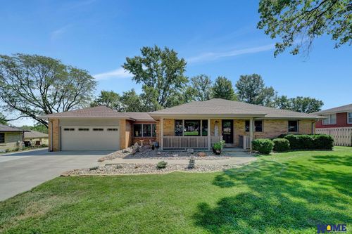 3648 S Folsom St, Lincoln, NE, 68522-2220 | Card Image