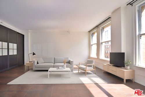 907-215 W 7th Street, Los Angeles, CA, 90014 | Card Image