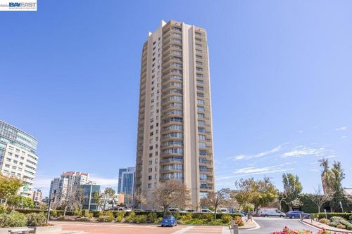 3a-1200 Gough St, San Francisco, CA, 94109-6613 | Card Image