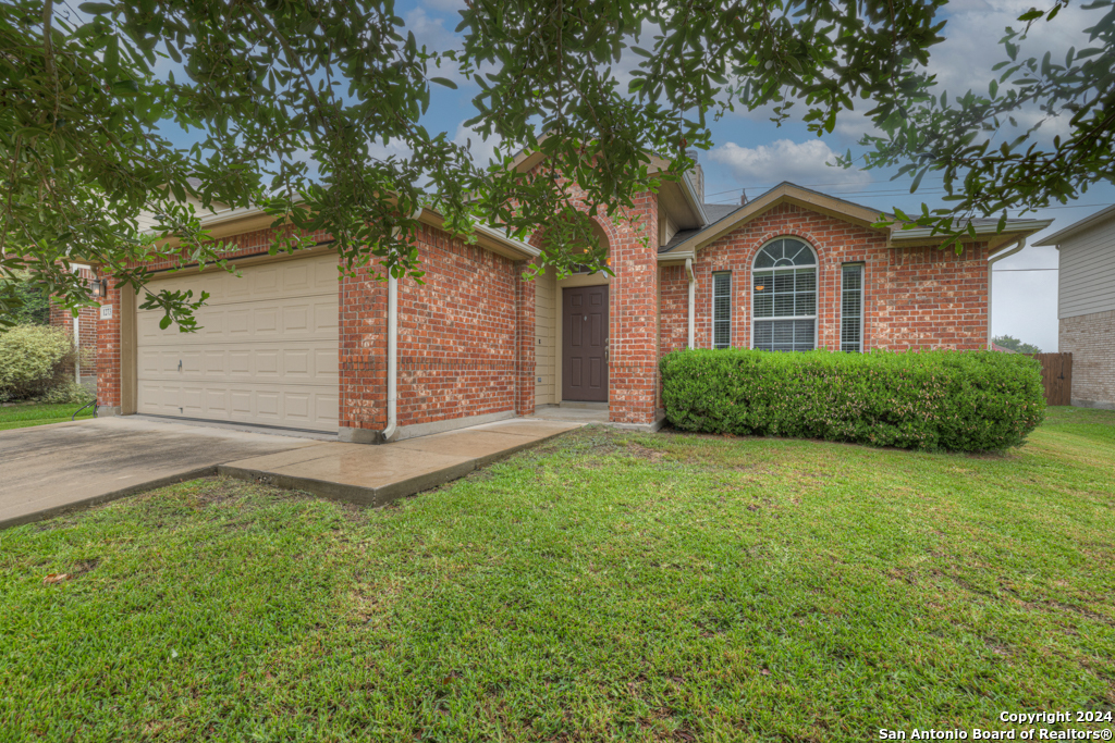 Pelican Pl, New Braunfels, TX 78130