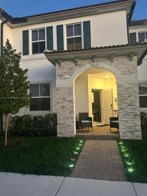 12221 Nw 23rd Pl, Miami, FL, 33167-1489 | Card Image