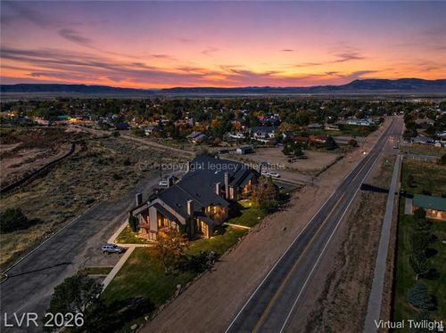 1b-3b-390 E 300 S, Parowan, UT, 84761-7848 | Card Image