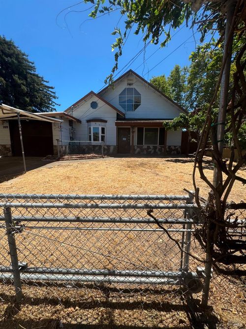 209 Irvington Drive, Ukiah, CA, 95482 | Card Image