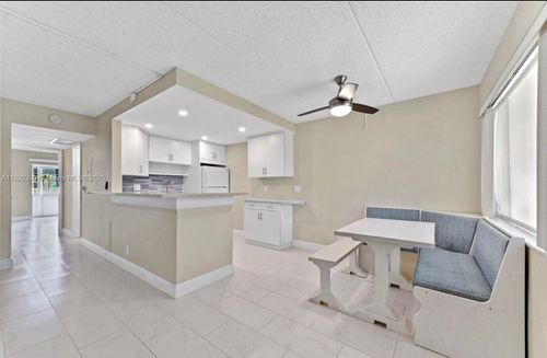 apt-111-100 Village Green Cir E, Palm Springs, FL, 33461-1421 | Card Image