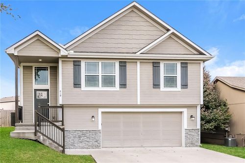 418 Timbercreek Dr, Belton, MO, 64012-3107 | Card Image