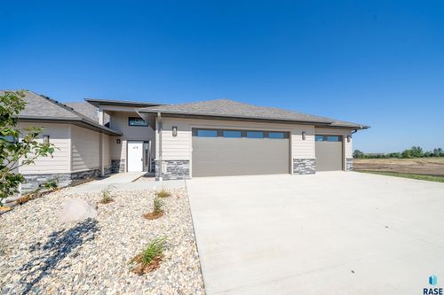 7812 E Bull Pine Trl, Sioux Falls, SD, 57110 | Card Image