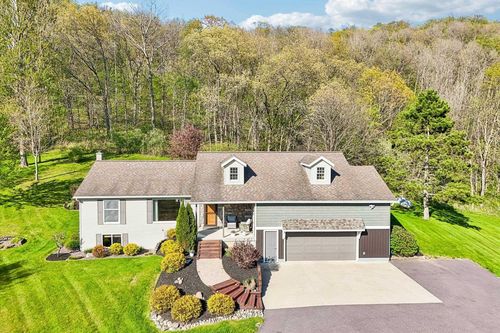 S11610 Hazelnut Rd, Spring Green, WI, 53588-9626 | Card Image