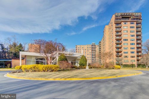 911w-4201 Cathedral Ave Nw, WASHINGTON, DC, 20016-4966 | Card Image