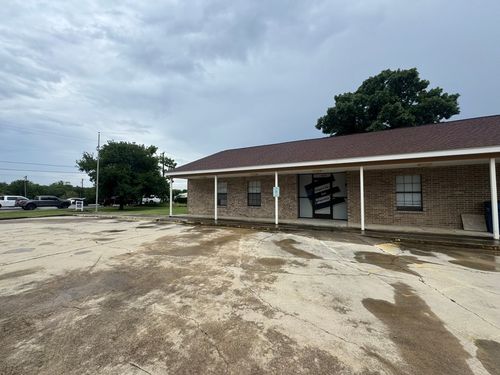 101 Anthony St, Hutto, TX, 78634-4389 | Card Image