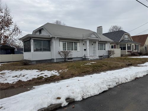 54 Holburn Ave, Cranston, RI, 02910-5809 | Card Image