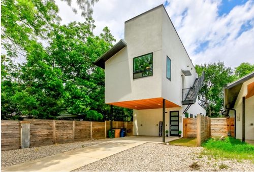 a-1102 1/2 Fiesta St, Austin, TX, 78702-3011 | Card Image