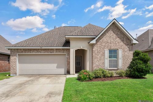 1905 Oakwood Dr, Saint Gabriel, LA, 70776-5352 | Card Image
