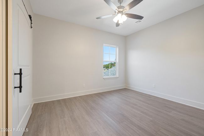184 Emerite-15 | Image 19