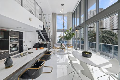 apt-309-200 Biscayne Boulevard Way, Miami, FL, 33131-2155 | Card Image