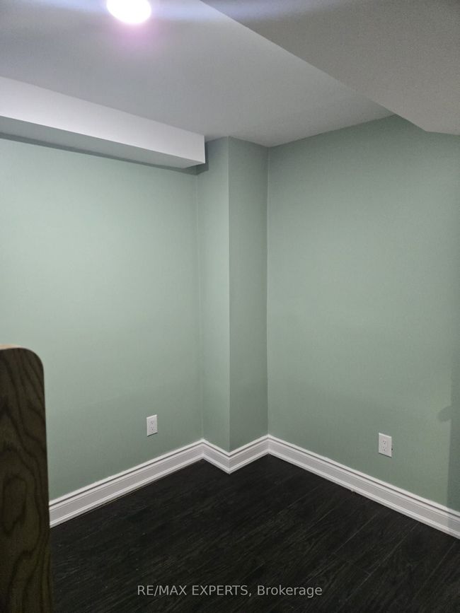 BSMT - 60 Iceland Poppy Trail, House attached with 2 bedrooms, 1 bathrooms and 1 parking in Brampton ON | Image 8
