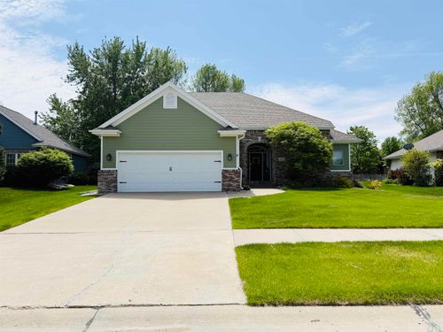 114 Levee Trl, Dakota Dunes, SD, 57049-5232 | Card Image