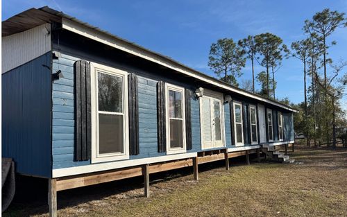 15812 Breeze Dr, Perry, FL, 32348-8355 | Card Image