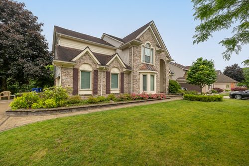 45801 Henley Dr, Canton, MI, 48187-4836 | Card Image