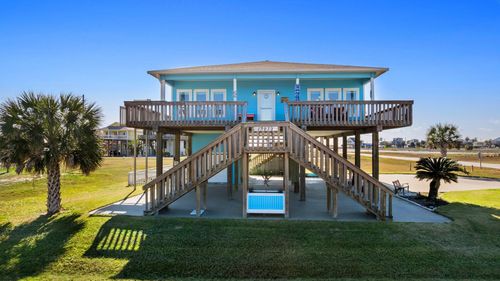13239 Gulf Beach Dr, Freeport, TX, 77541-7946 | Card Image