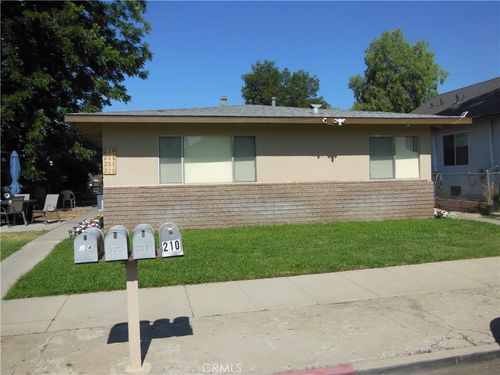 204 N Orange Ave, Rialto, CA, 92376-5820 | Card Image