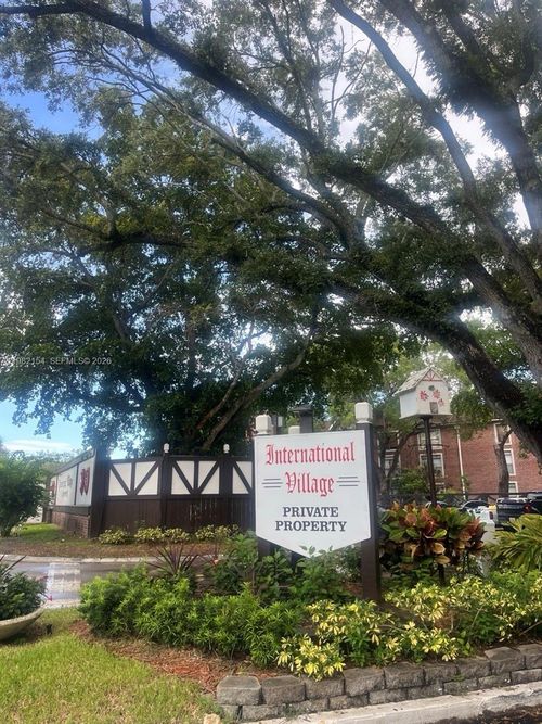 apt-2i-3660 Inverrary Dr, Lauderhill, FL, 33319-5936 | Card Image