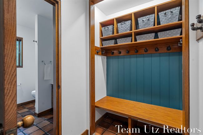 Mudroom/Half bath | Image 35