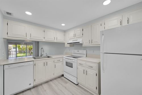 apt-h2-2704 Nassau Bnd, Coconut Creek, FL, 33066-2752 | Card Image