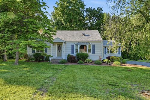 272 Prospect Ave, West Springfield, MA, 01089-4557 | Card Image
