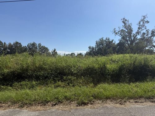 2765 Hunter Mccormick Rd, Valdosta, GA, 31601 | Card Image