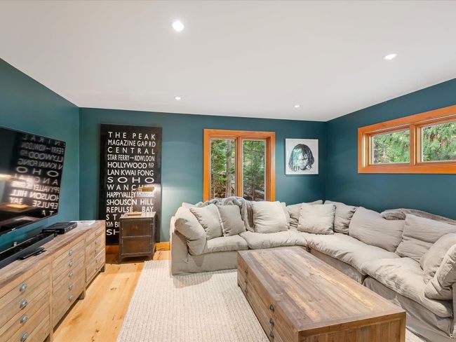 8171 Meadow Lane, House other with 4 bedrooms, 4 bathrooms and 6 parking in Whistler BC | Image 7