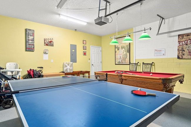 Game room with ping pong tabel | Image 47