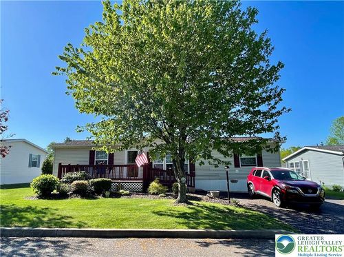 4187 Independence Ln, Walnutport, PA, 18088-9794 | Card Image